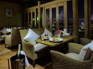 Khách sạn Riverfront Residence Hotel tại Bangkok Thái Lan 3