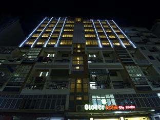 Khách sạn Clover City Center Hotel
