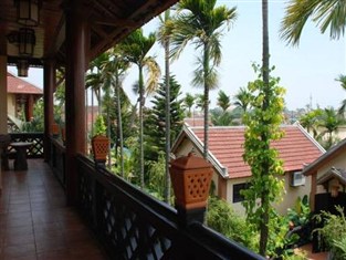 Khách sạn Pho Hoi Riverside Resort 